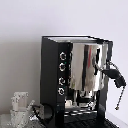 Konukevi Aurea Palermo